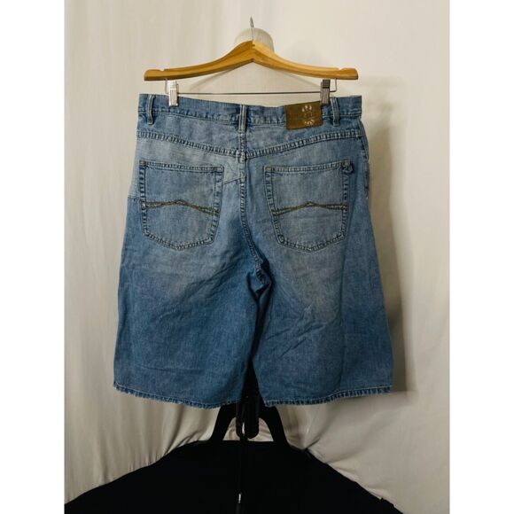Source Jean's Men's Denim Shorts Blue Retro Loose mixed wash Size 36 X 14 - Picture 4 of 11